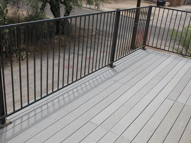 Building Photo - 1620 N Fremont Ave