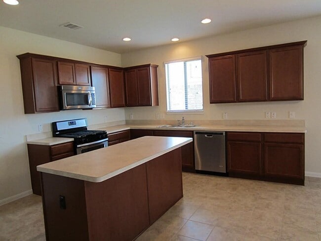 Building Photo - 926 Messina Ln