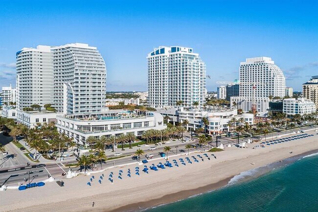 Building Photo - 3101 Bayshore Dr