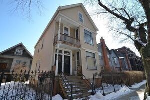 Primary Photo - 3241 N Kenmore Ave