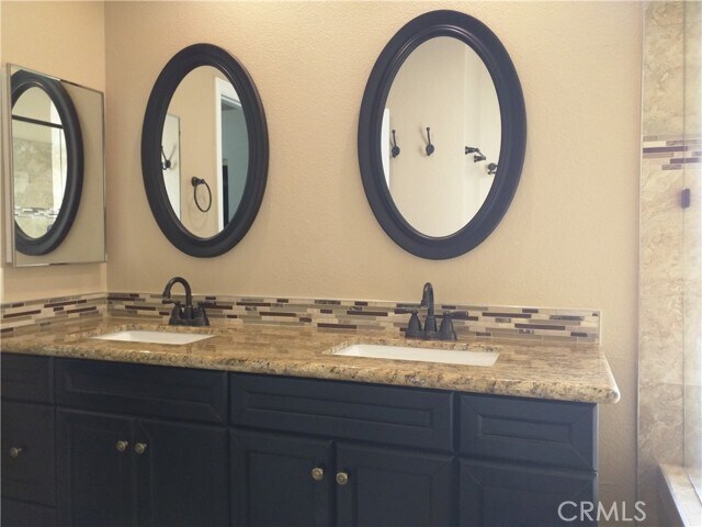 Building Photo - 13427 Treasure Way