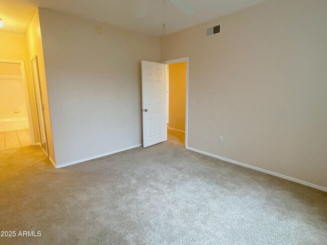 Building Photo - 20100 N 78th Pl