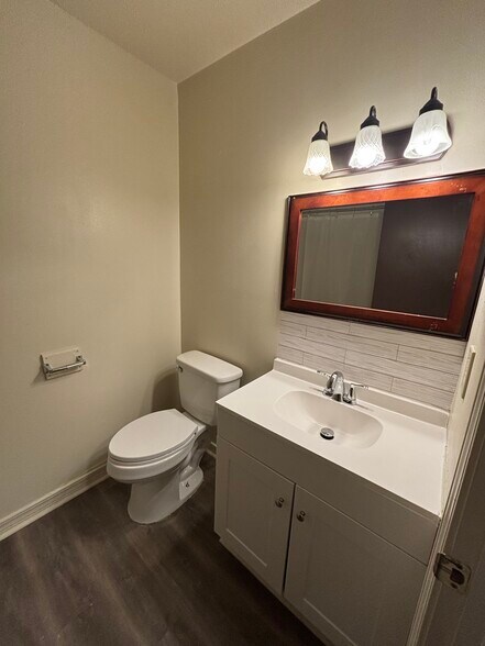 Building Photo - 4159 Lac du Bay Dr