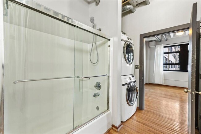 Building Photo - 878 Peachtree St NE