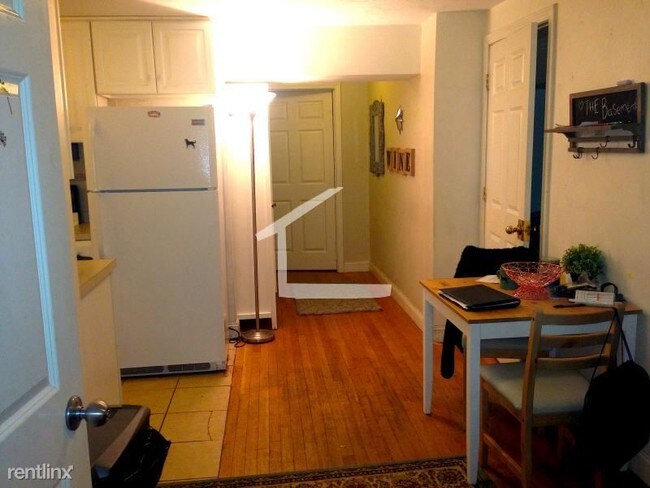 Building Photo - 2 br, 1 bath  - 1122 Commonwealth Ave Apt 8TR