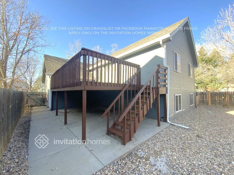 Building Photo - 16955 E Temple Pl