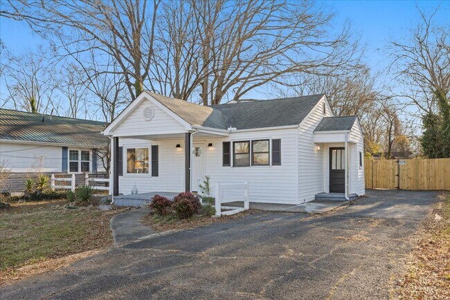 Building Photo - Newly renovated 2bed 2bath for rent!