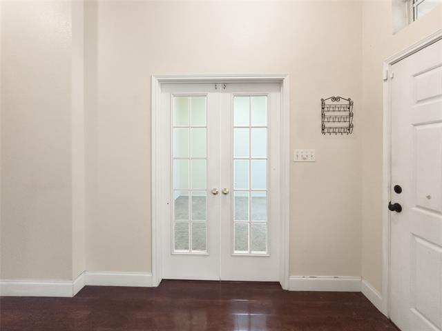 Building Photo - 1523 Wolf Creek Dr
