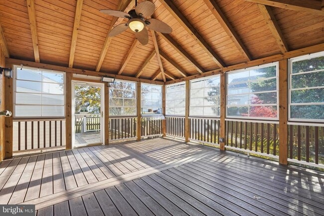 Building Photo - 20721 Sweetair Ct