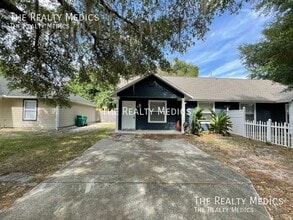 Building Photo - 436 Jennifer Ln