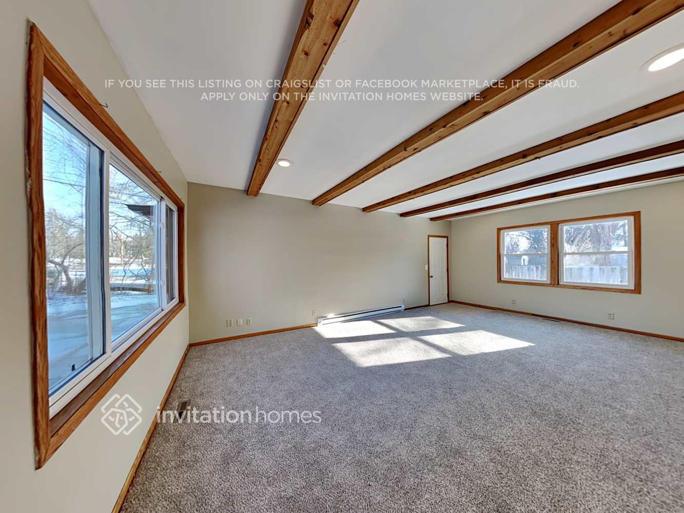 Building Photo - 2944 Albert St N