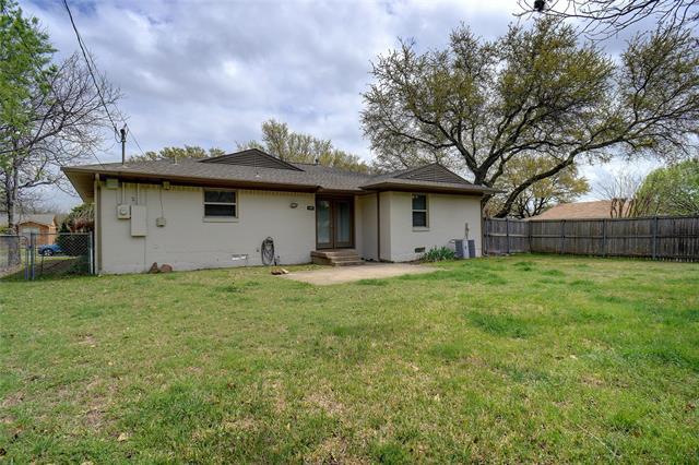 Building Photo - 1201 Lorrie Dr