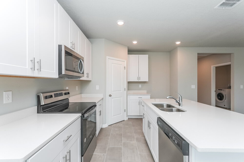 Building Photo - 38981 Harlow Rose Dr