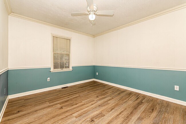 Building Photo - 6888 Bunnell Hill Rd