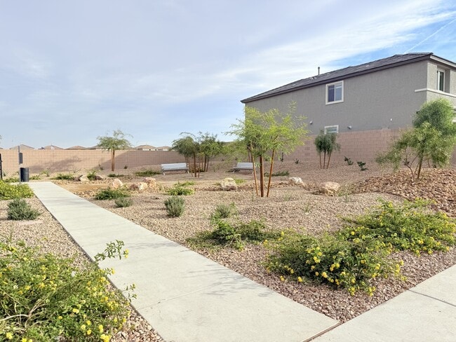 Building Photo - 6038 Swift Lariat St