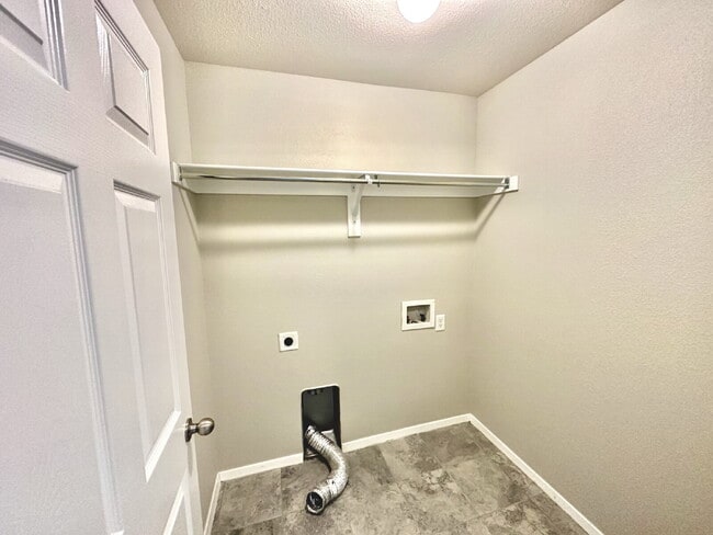 Building Photo - 1600 Scotland Dr