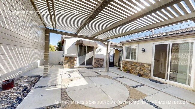 Building Photo - 381 Mesa Verde Park