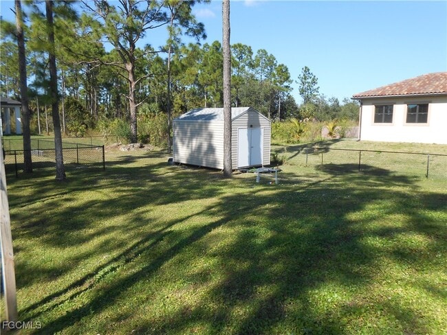 Building Photo - 601 Clayton Ave