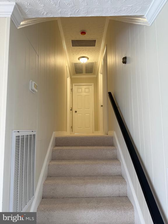 Building Photo - 10421 Tidewater Trail