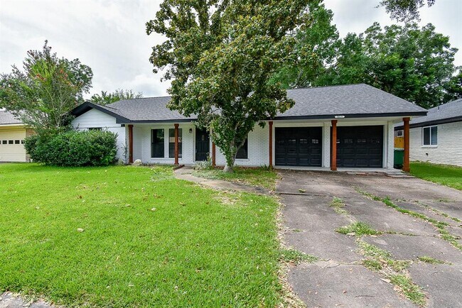 Building Photo - 5019 Stillbrooke Dr