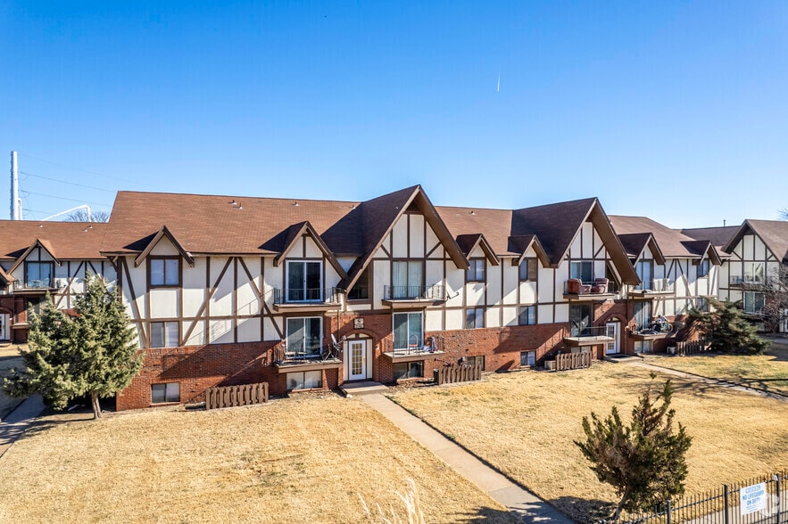 Primary Photo - Kingsborough Apartments