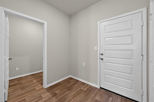 Building Photo - 2704 Towy Rd