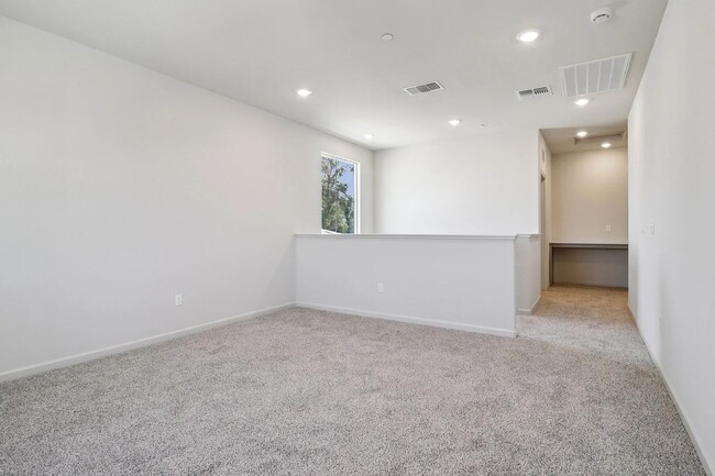 Building Photo - 4202 Markovich Ct