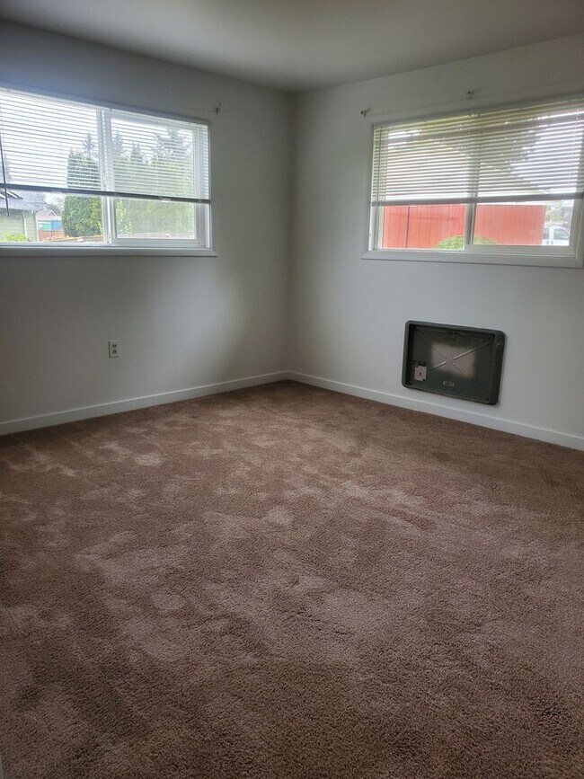Building Photo - 17120 Spanaway Loop Rd S