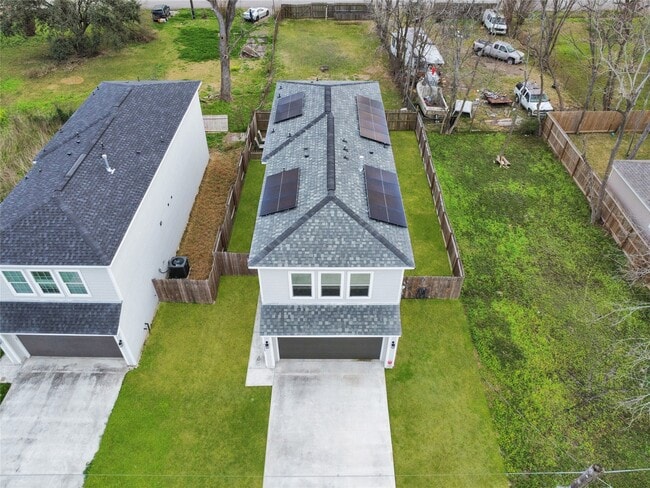 Building Photo - 7950 Blue St