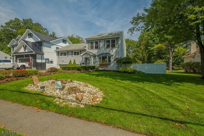 Building Photo - 22 Bryant Dr