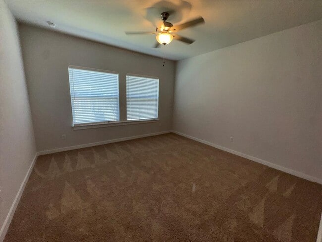 Building Photo - 106 Milo Dr