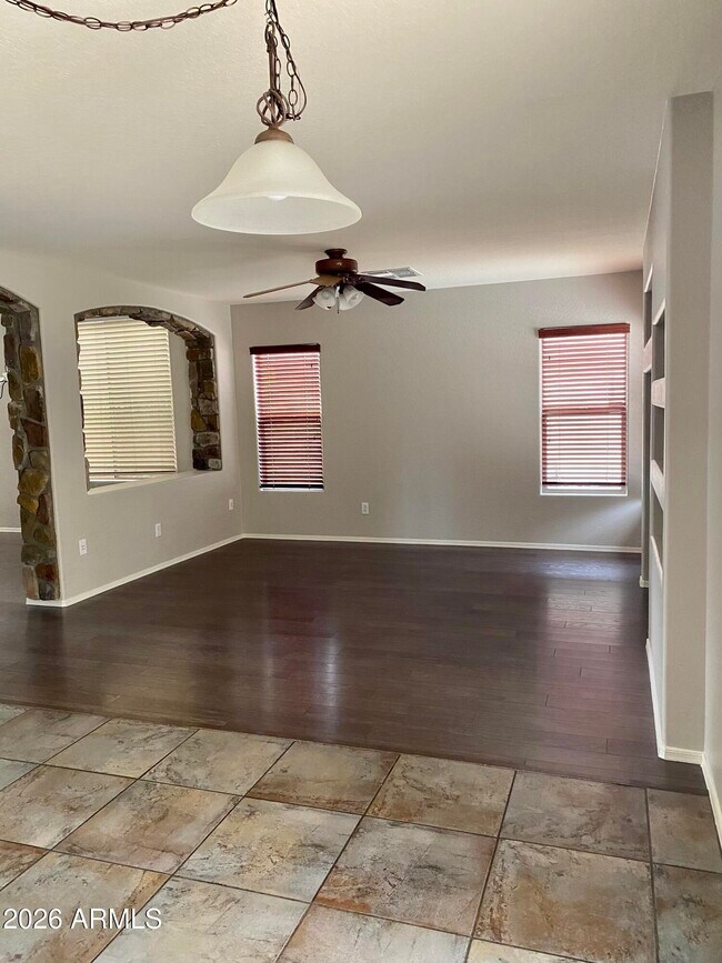 Building Photo - 4750 E Preserve Way