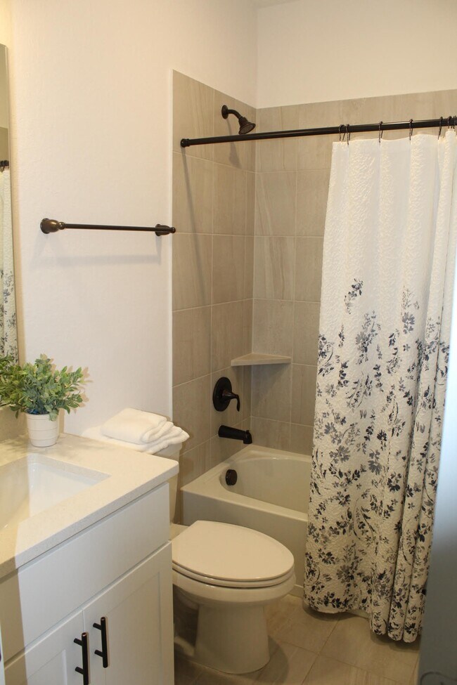 Building Photo - 6606 Capstone Oak Ave