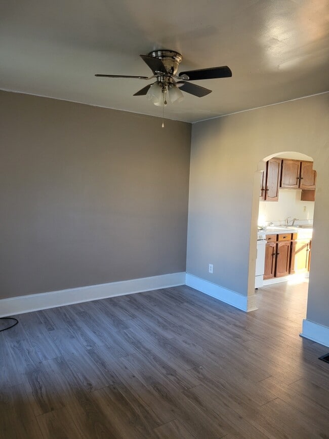Building Photo - 1205 Priestley Ave