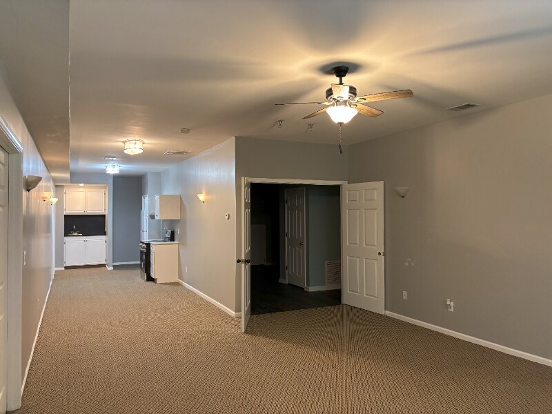 Building Photo - 2582 Oak Bluff Dr