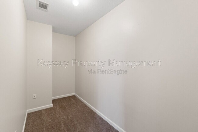 Building Photo - 4011 Oellerich St
