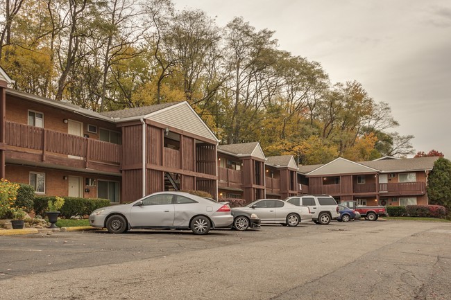 Apartment Building for sale in Akron, OH - Newton House Apartments