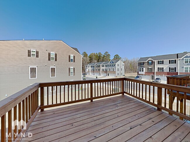 Building Photo - 206 Tamworth Creek