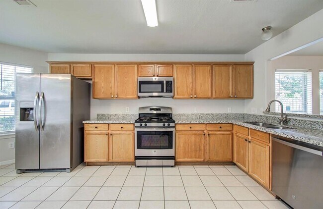 Building Photo - 21903 Silverfield Park Ln