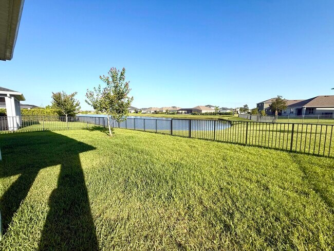 Building Photo - 10819 Pacini Wy