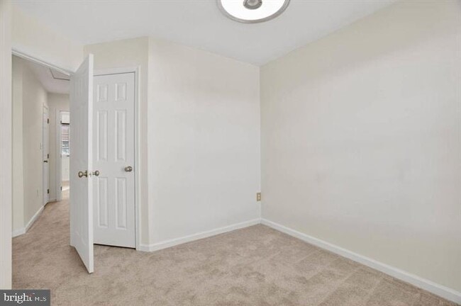 Building Photo - 6625 Latrobe Falls