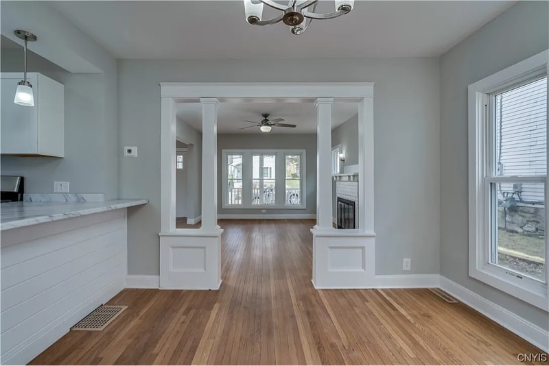 Building Photo - 135 N Washington St