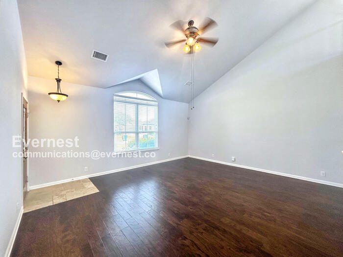 Building Photo - 817 Noatak Trail