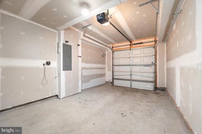 Building Photo - 6439 Alan Linton Blvd E
