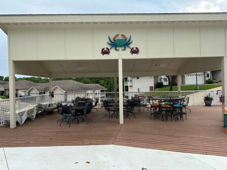 Building Photo - 5214 Big Ship