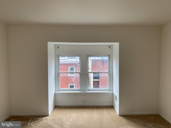 Building Photo - 1211 Locust St