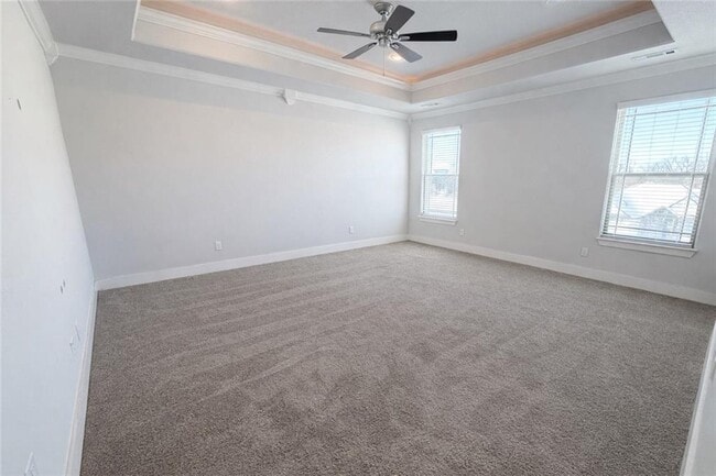 Building Photo - 2202 NE Steinbeck Dr