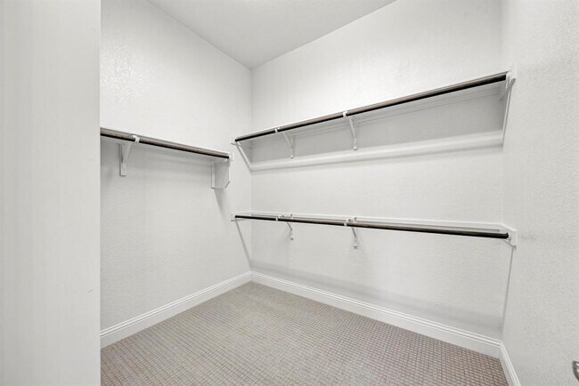 Building Photo - 1813 Mazarro Dr