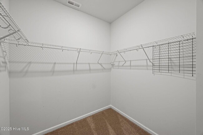 Building Photo - 204 Gabrielle St