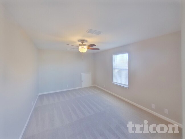 Building Photo - 3316 Pear Blossom Way